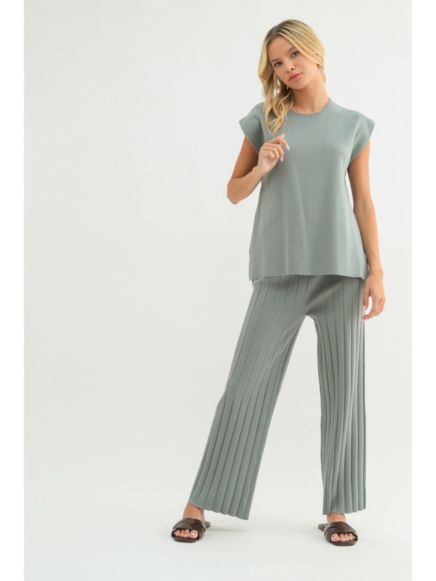 Dana Pleated Sweater Pants