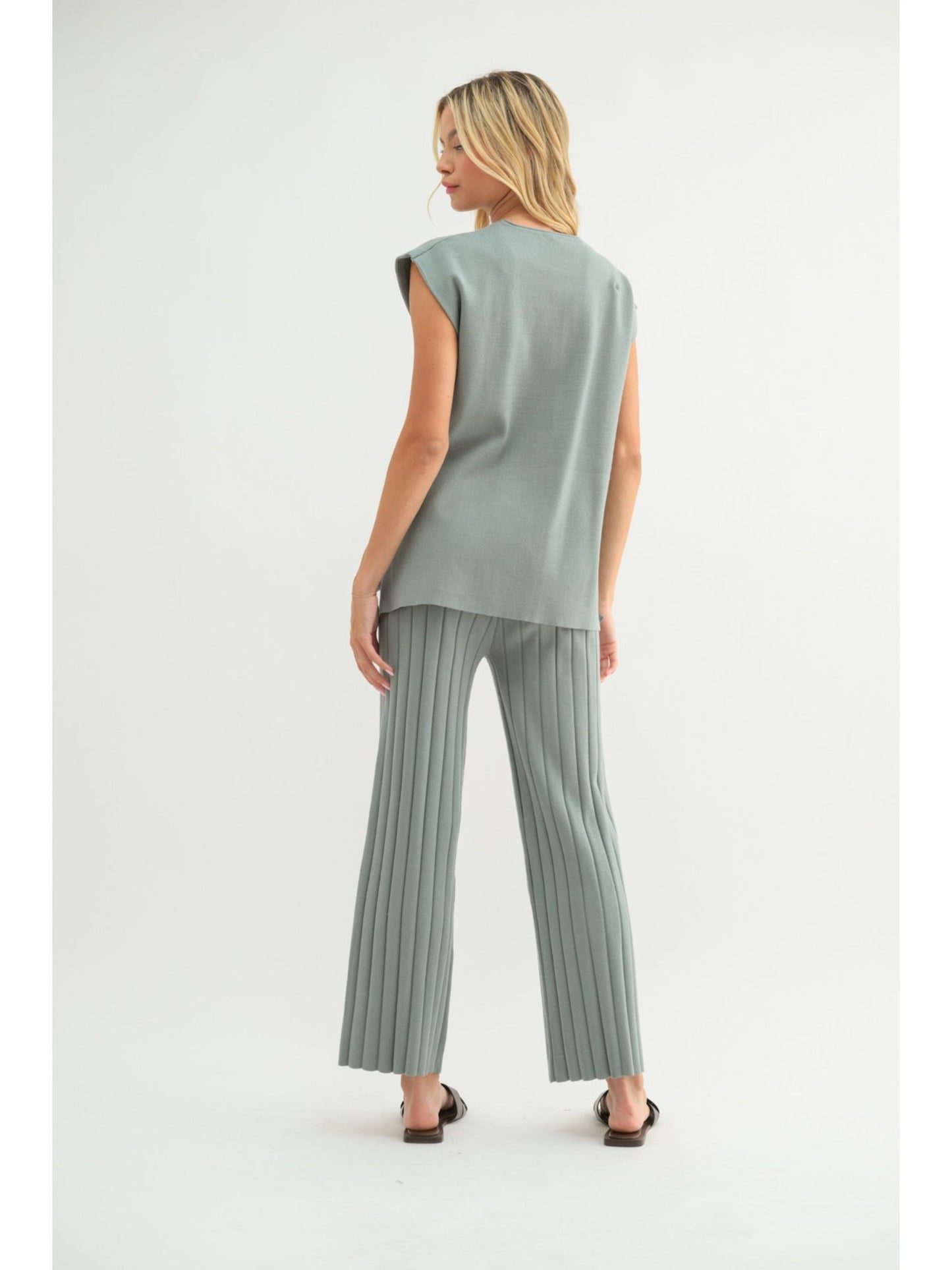 Dana Pleated Sweater Pants